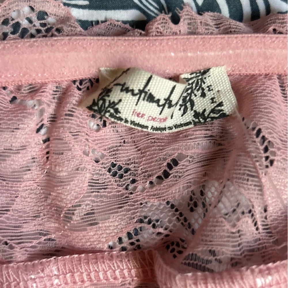 Free People Bring Me Another Lace Bandeau Bra - Picture 7 of 8
